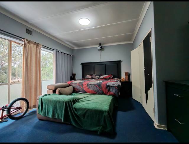 2 BEDROOM SECTIONAL TITLE FOR SALE IN RHODESFIELD